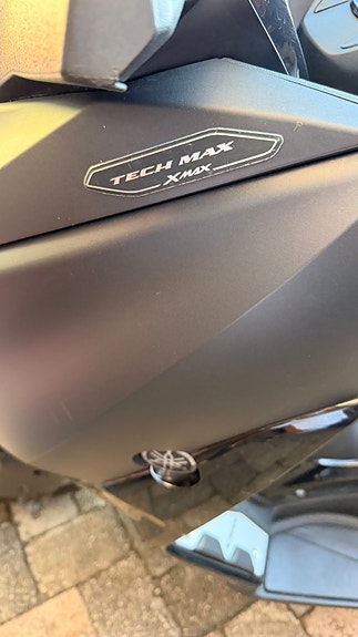 Yamaha X-Max 300 10 of 11