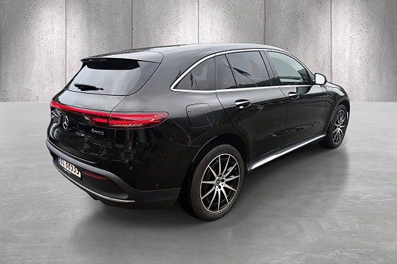 Mercedes-Benz EQC400 7 of 26