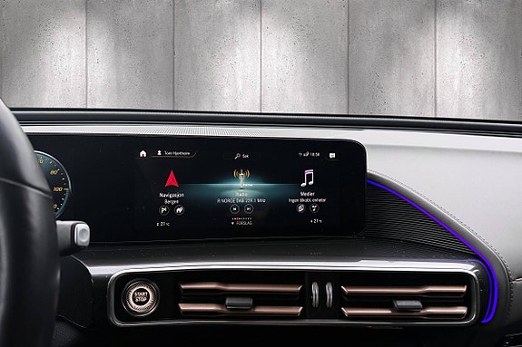 Mercedes-Benz EQC400 22 of 26