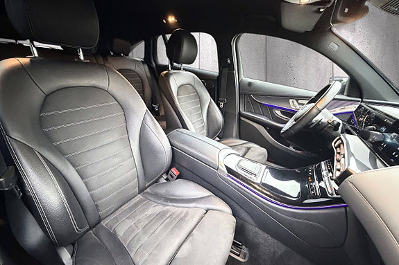 Mercedes-Benz EQC400 15 of 26