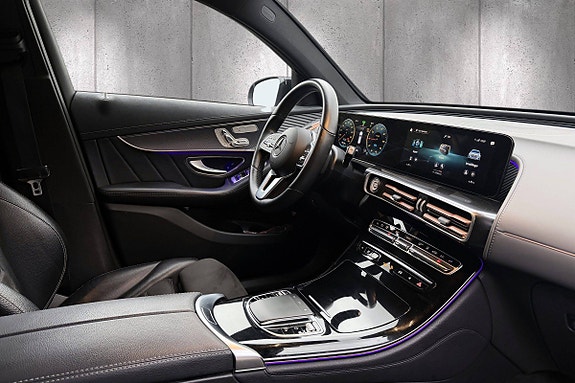 Mercedes-Benz EQC400 10 of 26