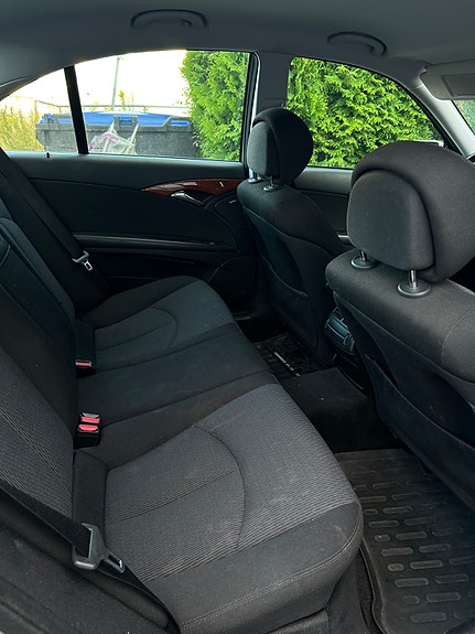 Mercedes-Benz E200 d 9 of 17