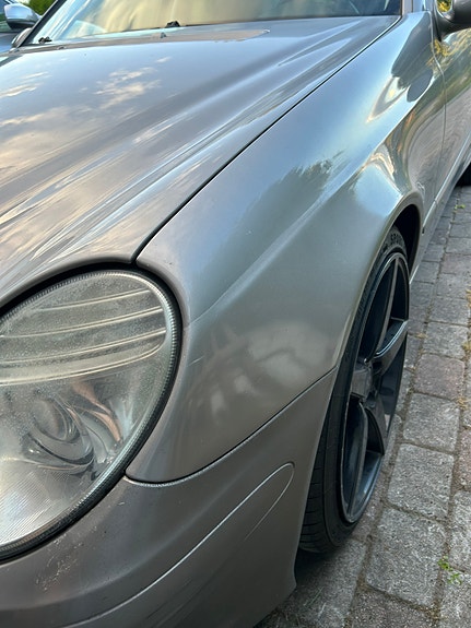 Mercedes-Benz E200 d 2 of 17
