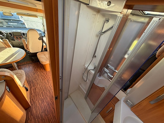 Hymer B 614 CL 30 of 30