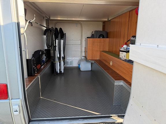 Hymer B 614 CL 9 of 30