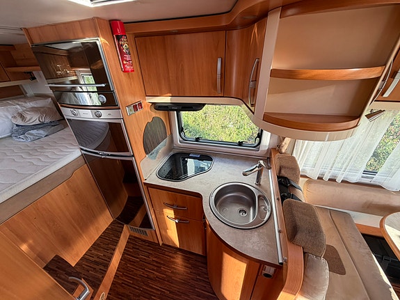 Hymer B 614 CL 21 of 30