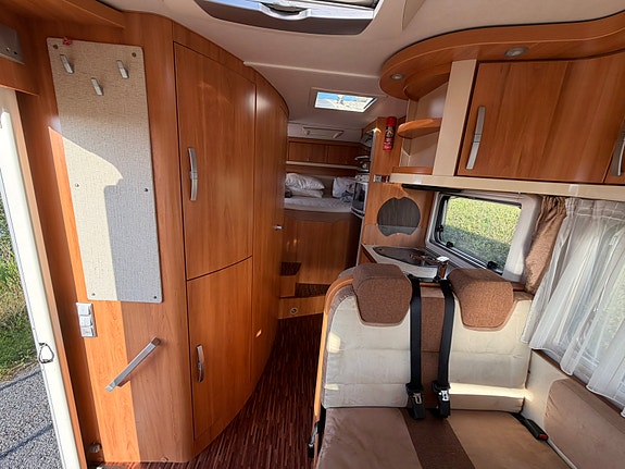 Hymer B 614 CL 19 of 30