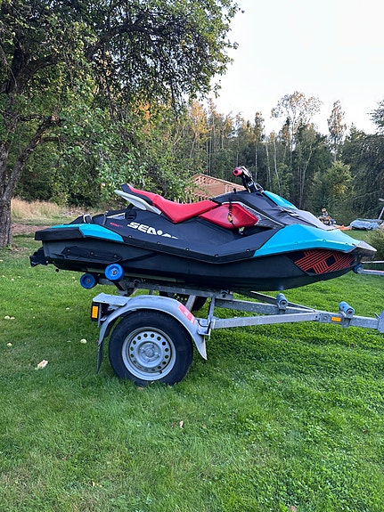 Seadoo spark trixx 2up med henger 5 of 9