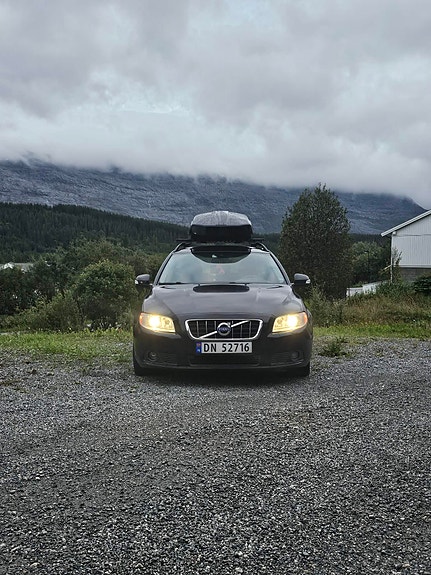 Volvo V70 3 of 30