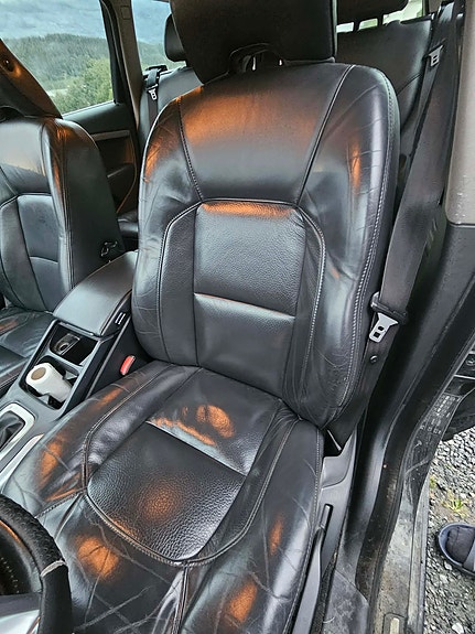 Volvo V70 11 of 30