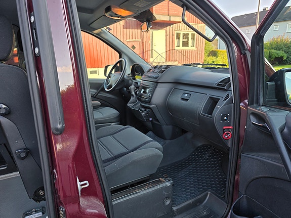 Mercedes-Benz Vito 113 27 of 28