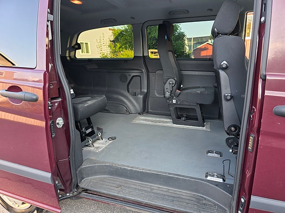Mercedes-Benz Vito 113 26 of 28