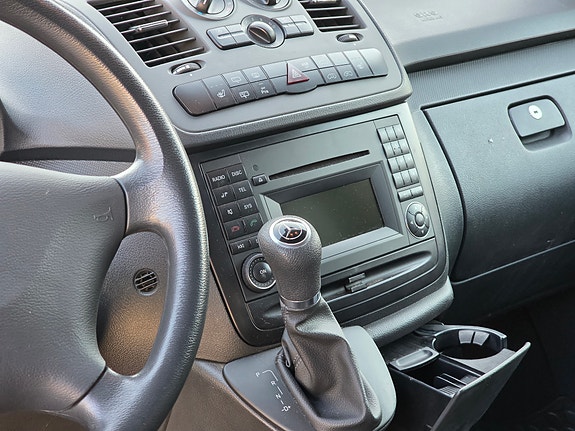 Mercedes-Benz Vito 113 21 of 28
