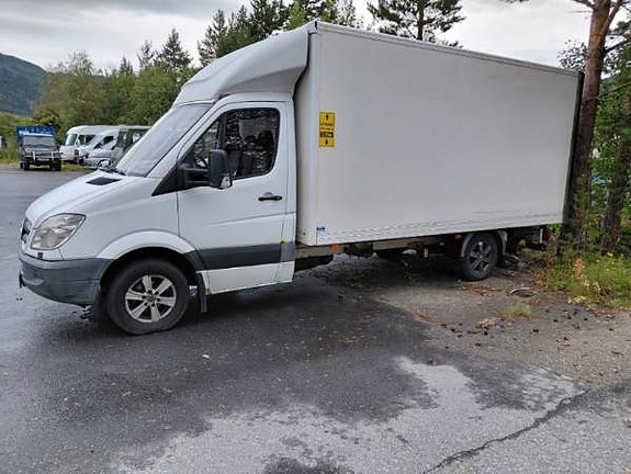 Mercedes-Benz Sprinter 316 2 of 5