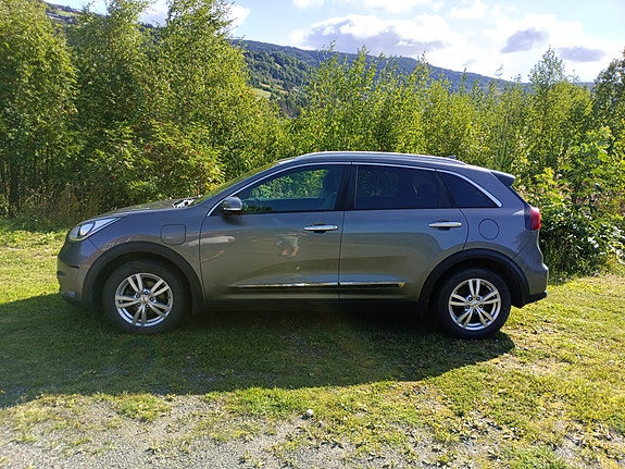 Kia Niro 3 of 21