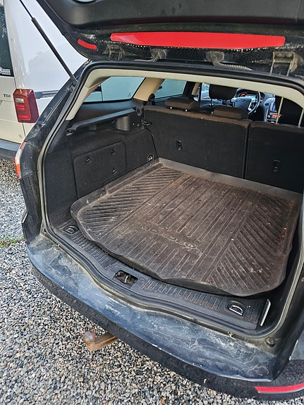 Ford Mondeo 10 of 12