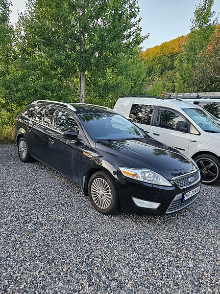 Ford Mondeo 2 of 12