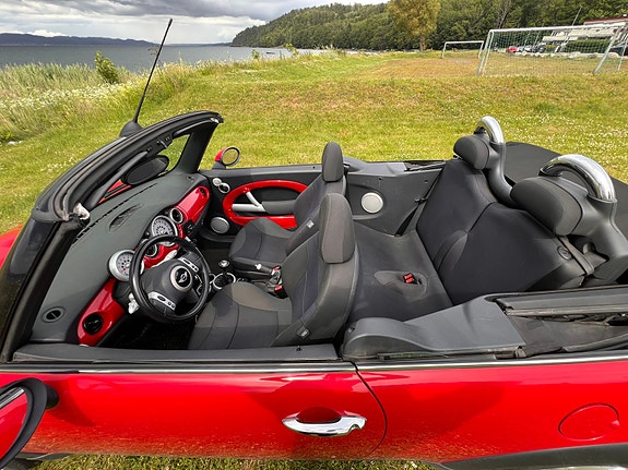 MINI Cooper 8 of 13