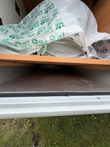 Dethleffs Globebus Compact med 2 enkle senger, stort bagasjerom, egen dusj+++ 5 of 25