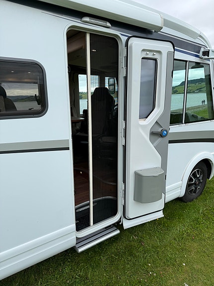 Knaus Van i 650 MEG 9 of 30