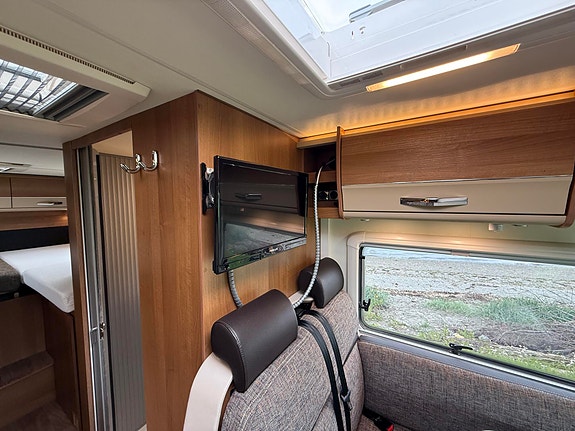 Knaus Van i 650 MEG 15 of 30