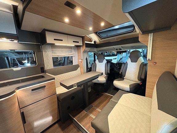 Knaus LIVE WAVE 700 DX PLATINUM SELECTION / DIESEL TRUMA / 8 G GIRKASSE / LUFT FJERING BAK !! 8 of 30