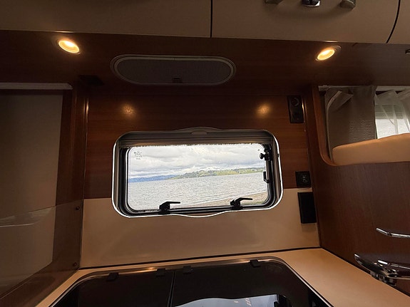 LMC PASSION T713 25 of 30