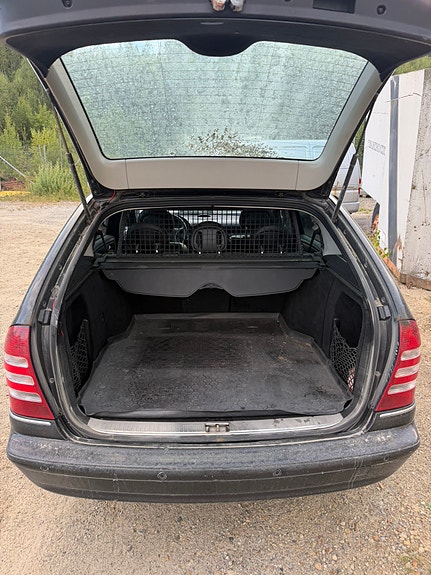 Mercedes-Benz C220 d 9 of 9