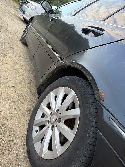 Mercedes-Benz C220 d 5 of 9