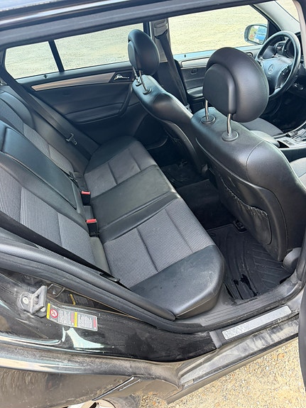 Mercedes-Benz C220 d 8 of 9