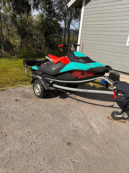 Seadoo Spark Trixx 2 of 8