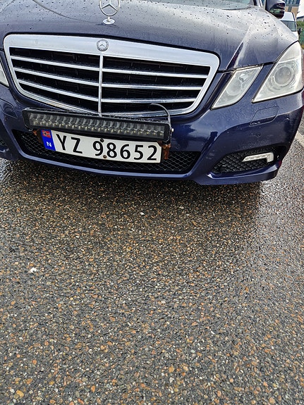 Mercedes-Benz E220 d 6 of 6
