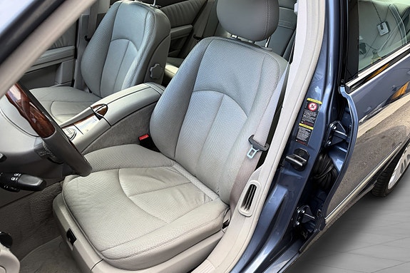 Mercedes-Benz E500 19 of 30