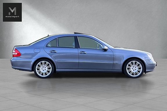 Mercedes-Benz E500 10 of 30