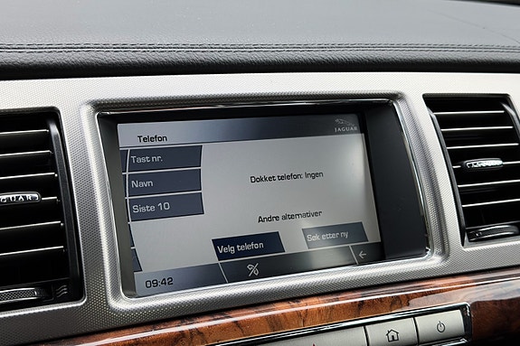 Jaguar XF 26 of 30