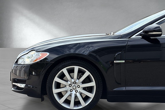 Jaguar XF 7 of 30