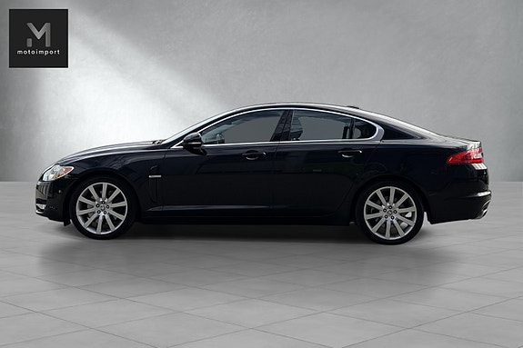Jaguar XF 6 of 30