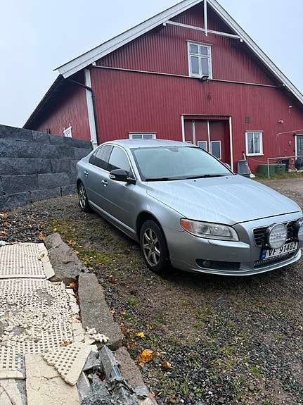 Volvo S80 7 of 10
