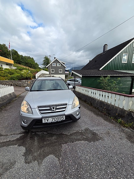 Honda CR-V 7 of 8