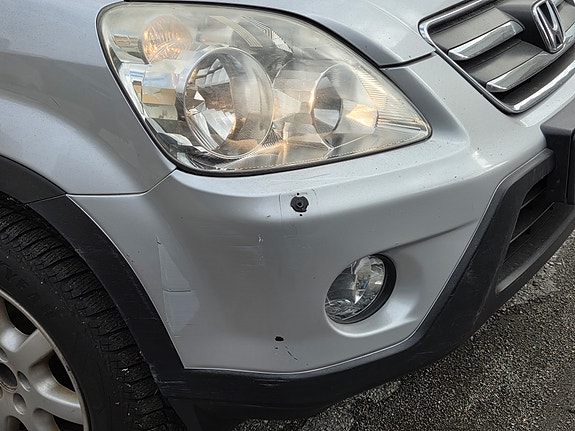 Honda CR-V 3 of 8