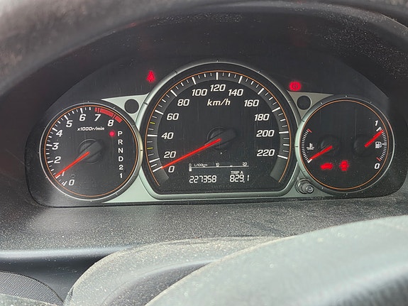 Honda CR-V 5 of 8