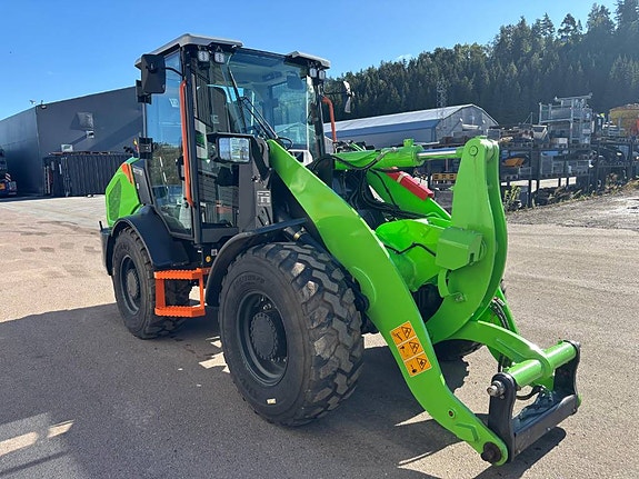 Liugong 820 TE Electric 2 of 29