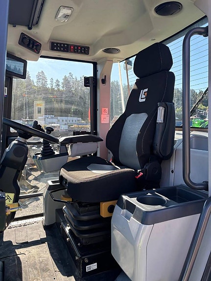 Liugong 820 TE Electric 18 of 29
