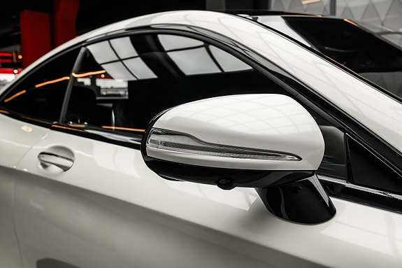 Mercedes-Benz S500 12 of 30