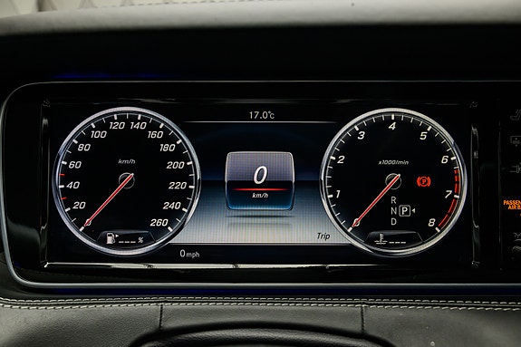 Mercedes-Benz S500 29 of 30