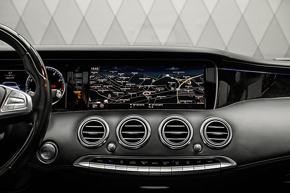 Mercedes-Benz S500 21 of 30
