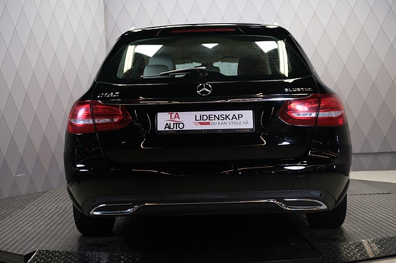Mercedes-Benz C180 7 of 30