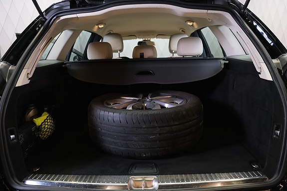 Mercedes-Benz C180 30 of 30