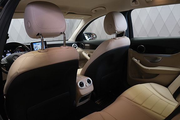 Mercedes-Benz C180 28 of 30
