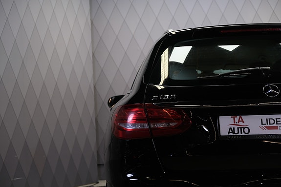Mercedes-Benz C180 6 of 30